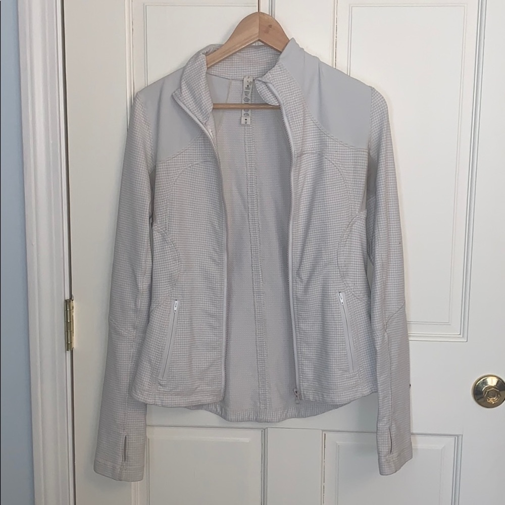 Lululemon cream athletic running jacket